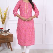 CHUNRI LAHARIYA KURTI