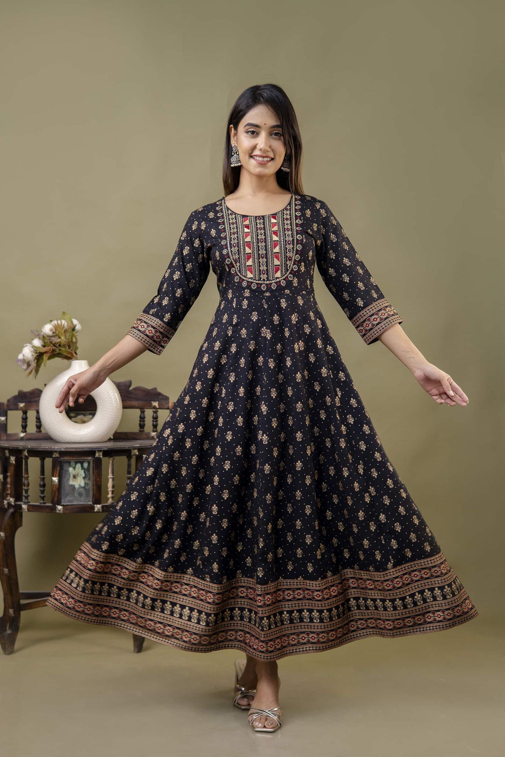 Long Frock Ghera Gaoun Kurti  ( ANARKALI KURTI )