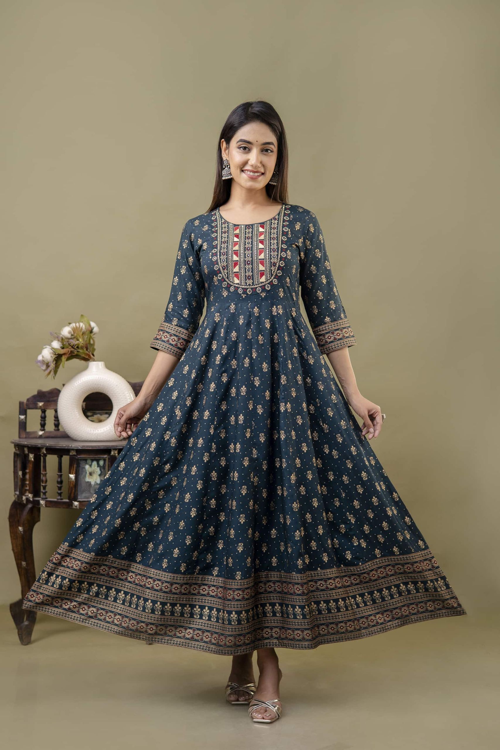 LONG FROCK GHERA  GAOUN KURTI  ( ANARKALI KURTI )