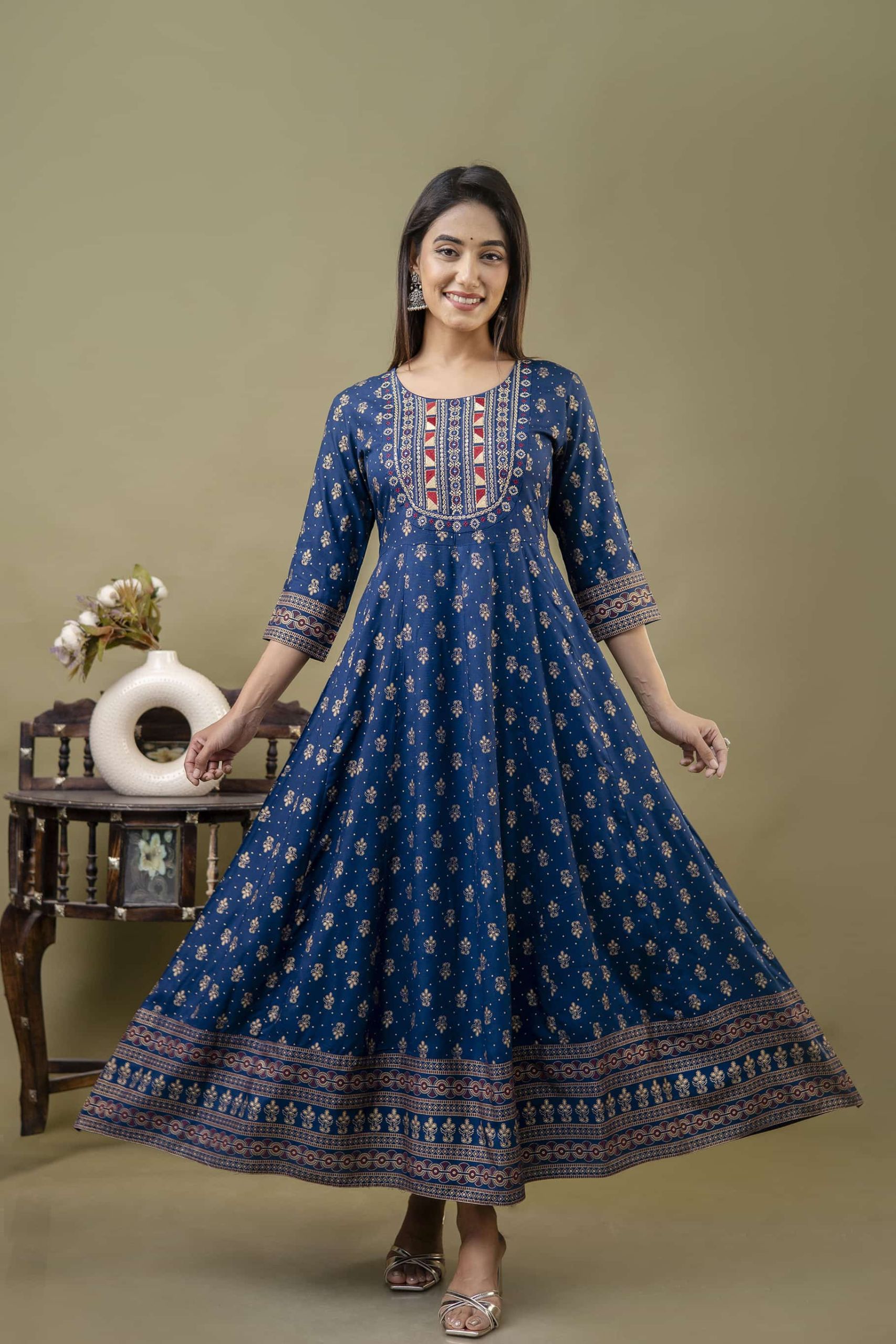 LONG FROCK GHERA  GAOUN KURTI  ( ANARKALI KURTI )