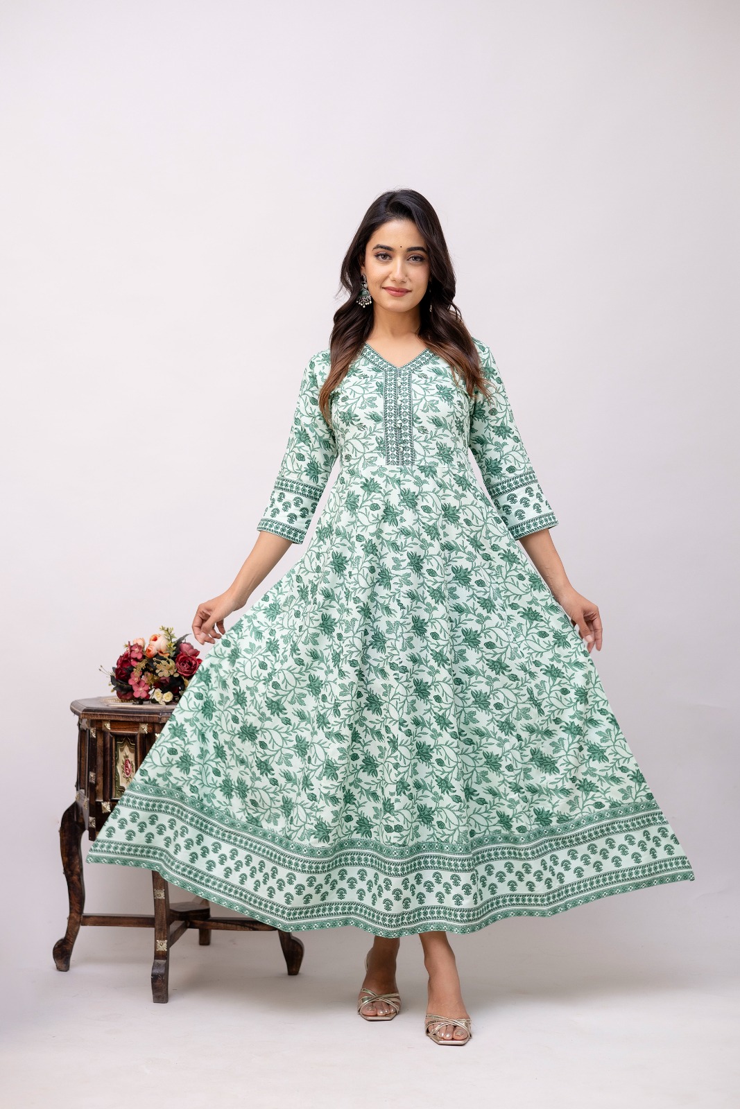 LONG FROCK GHERA  GAOUN KURTI  ( ANARKALI KURTI )