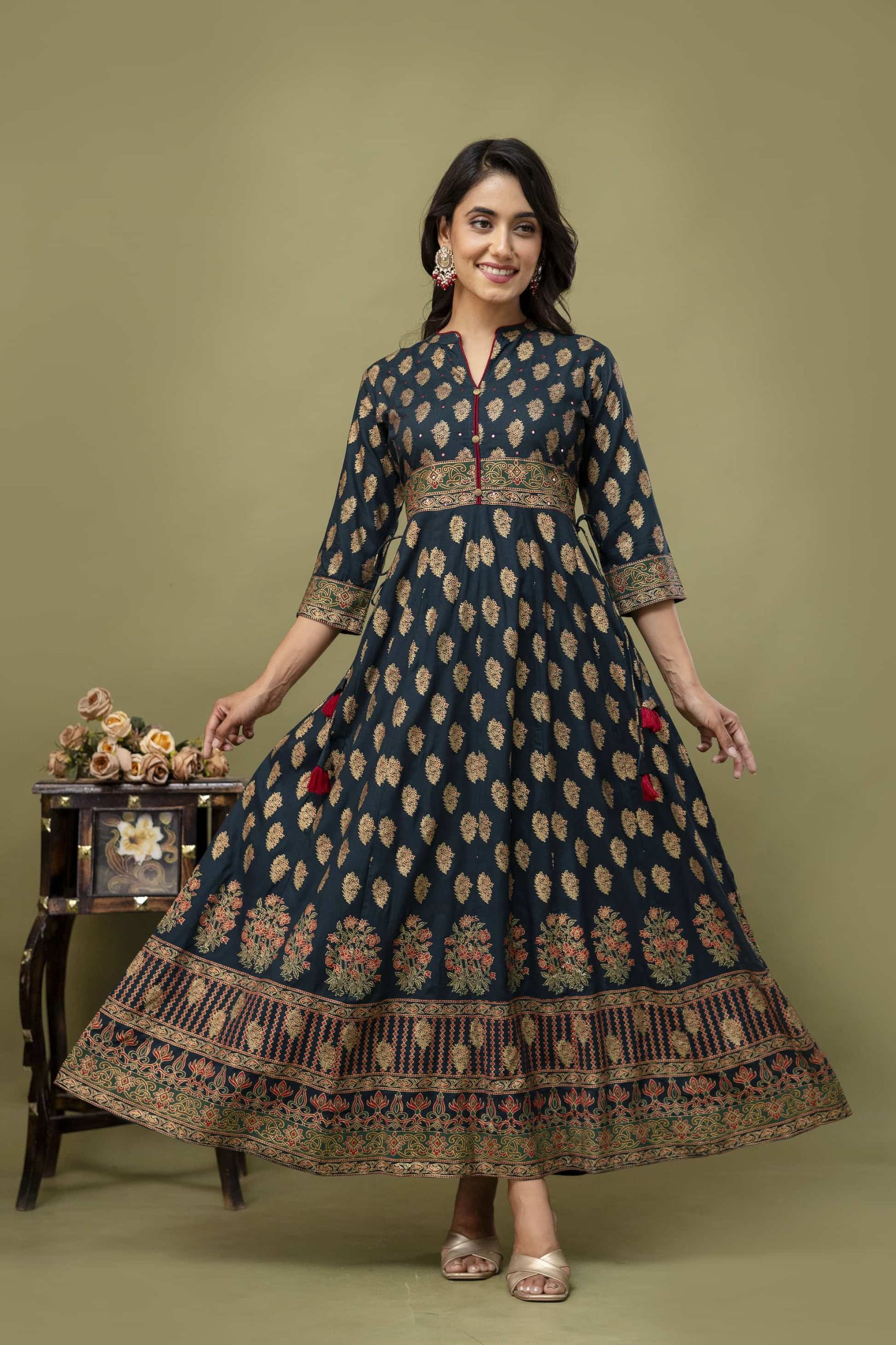 LONG FROCK GHERA  GAOUN KURTI  ( ANARKALI KURTI )