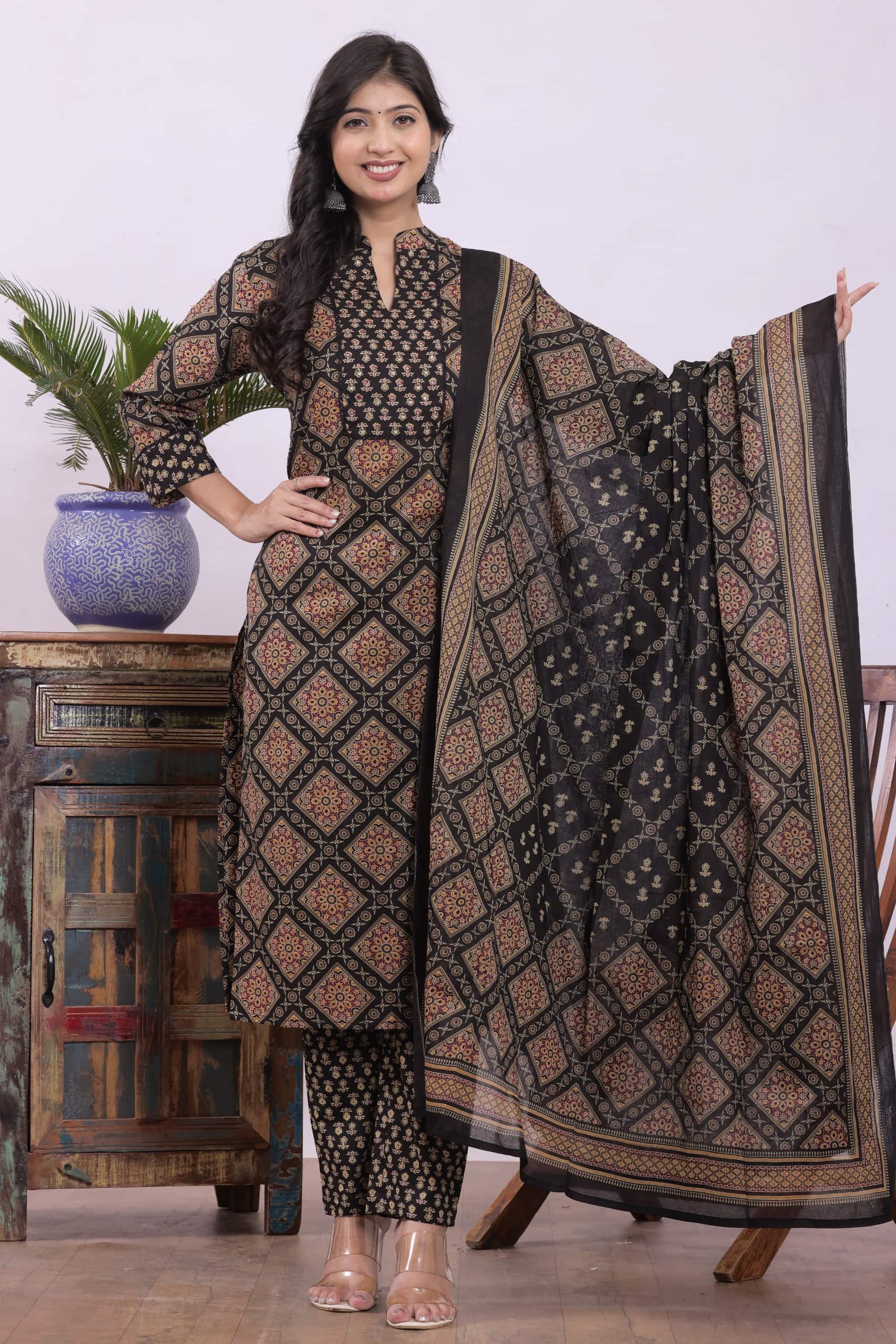 KURTI PANT DUPATTA SET