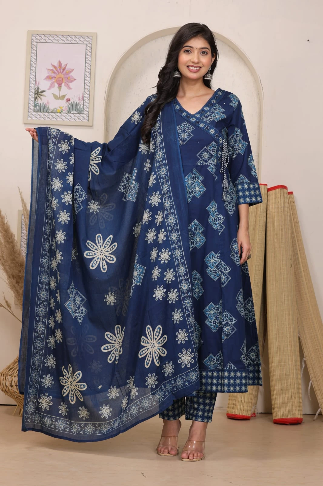 Geometric Floral Printed V-Neck Kurta Pant Dupatta Set