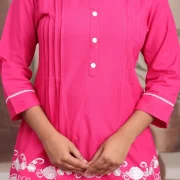 Floral Embroidered Scallop-Hem Pintuck Kurta Pant Co-ord Set
