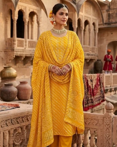 Meera Leheriya Heritage Suit Set